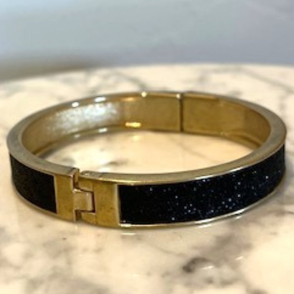 Betsey Johnson Glitter Bracelet - Picture 3 of 3